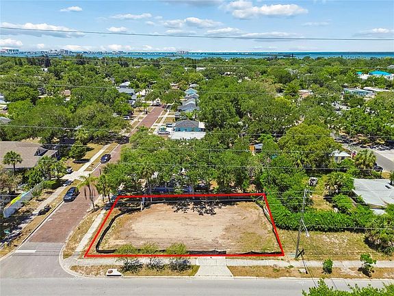 3rd image of 558 Roanoke St Lot 14