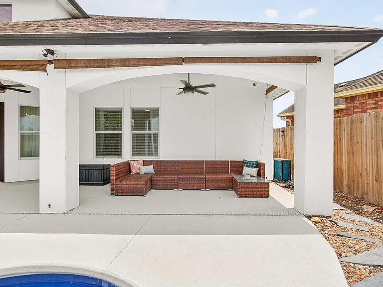 8417 Macarena Dr — Photo 31