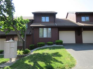 22 Vista View Dr, Fairport, NY 14450