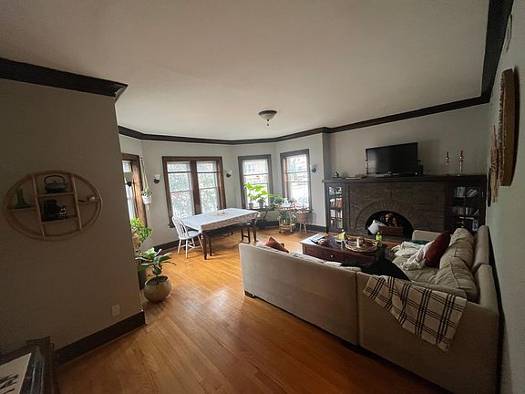 5th image of 3456 W Wrightwood Ave #2