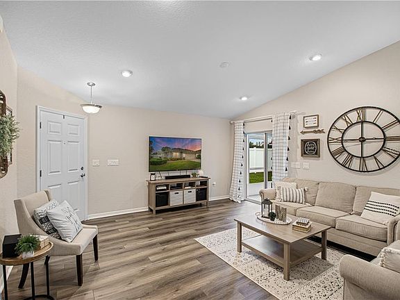 3rd image of 2079 Ashboro Pl