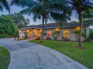 104 E Chandler Rd, Cloud Lake, FL 33406