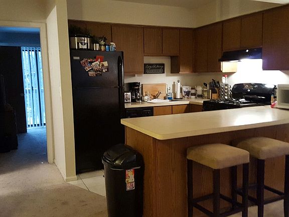 3rd image of 34711 Jefferson Ave APT 8