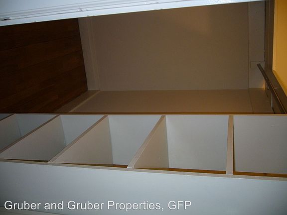 5th image of 3423 Fillmore St APT 106