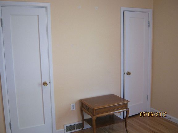 5th image of 1254 E Westminster Ave