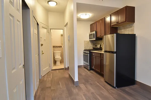 Rented by Bold New York | media 17