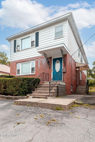 2nd image of 53 Pleasantview Avenue