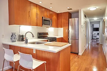 Rented by R New York