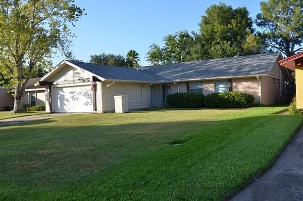 1st image of 16719 Hibiscus Ln
