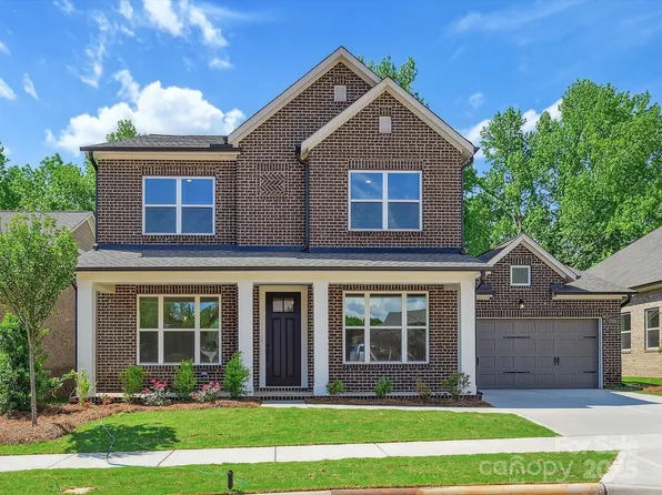13126 Macon Hall Dr, Mint Hill, NC 28227
