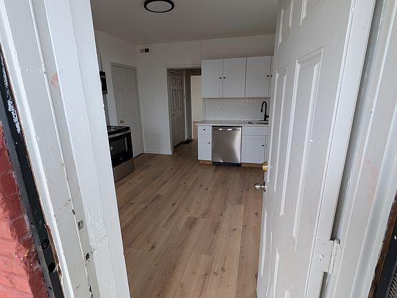 2nd image of 3146 Nebraska Ave #F2