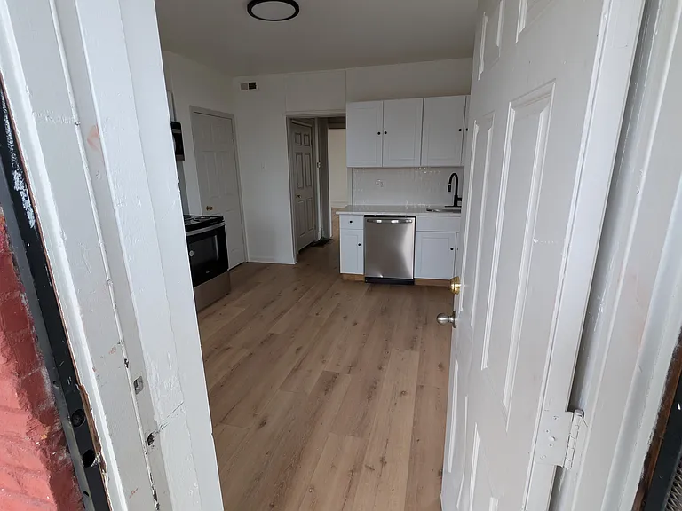 3146 Nebraska Ave #F2 — Photo 2