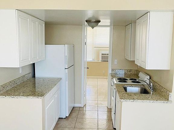 3rd image of 4611 S Congress Ave APT 109