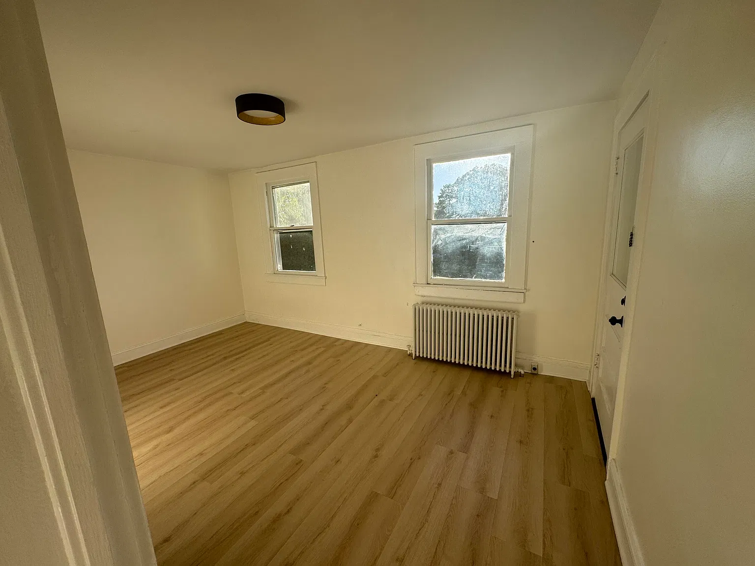 1 bed, 1.0 bath, 800 sqft, $800 — Photo 3