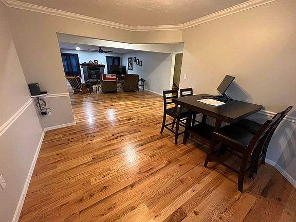 5th image of 3811 Sugarberry Ct.