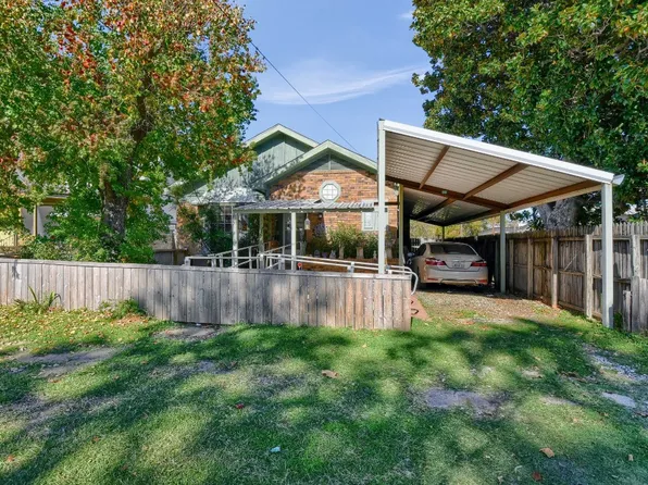 117 E Sears St, Denison, TX 75021