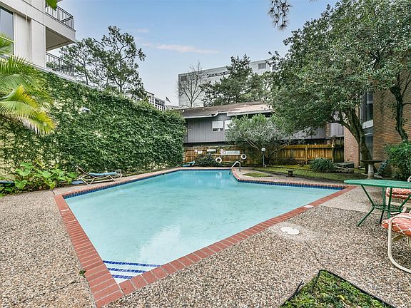 4th image of 513 S Post Oak Ln #5108