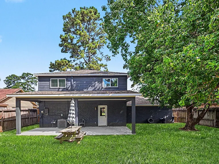 2430 Summer Spring Dr — Photo 19