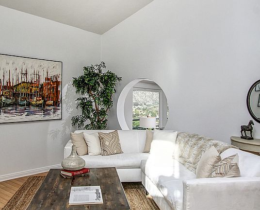5th image of 4500 Vista Superba St