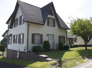 2250 Lakeshore Rd, Essex, NY 12936