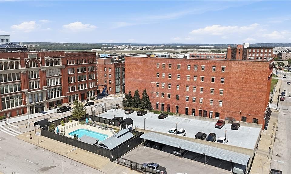1st image of 609 Central St APT 1306