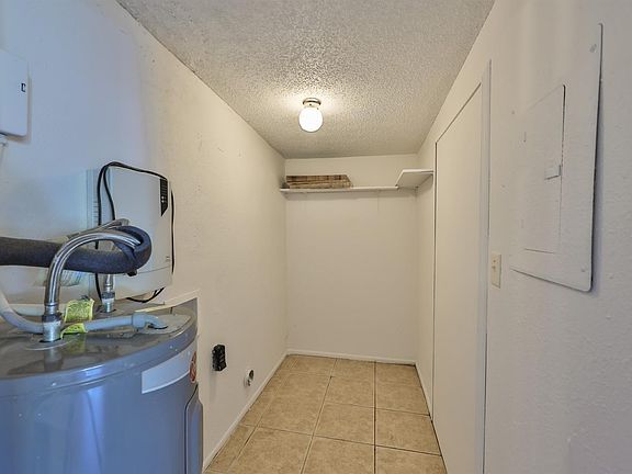 2nd image of 5311 Peach Ave APT A
