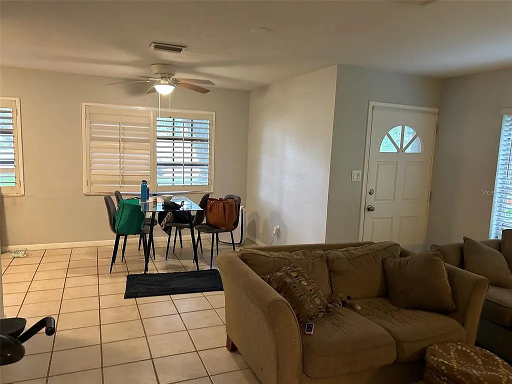2 bed, 1.0 bath, 877 sqft, $2,125 — Photo 4