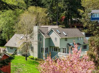 8484 NE County Park Road, Bainbridge Island, WA 98110