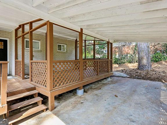 3rd image of 1291 Richard Rd