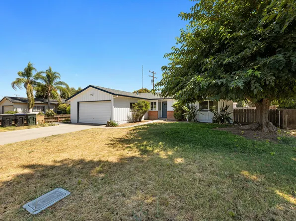 2405 W Princeton Avenue, Visalia, CA 93277
