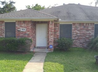 1614 Enloe Ct, Bryan, TX 77802