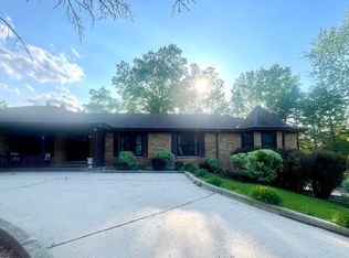 21824 Cambridge Dr, Kildeer, IL
