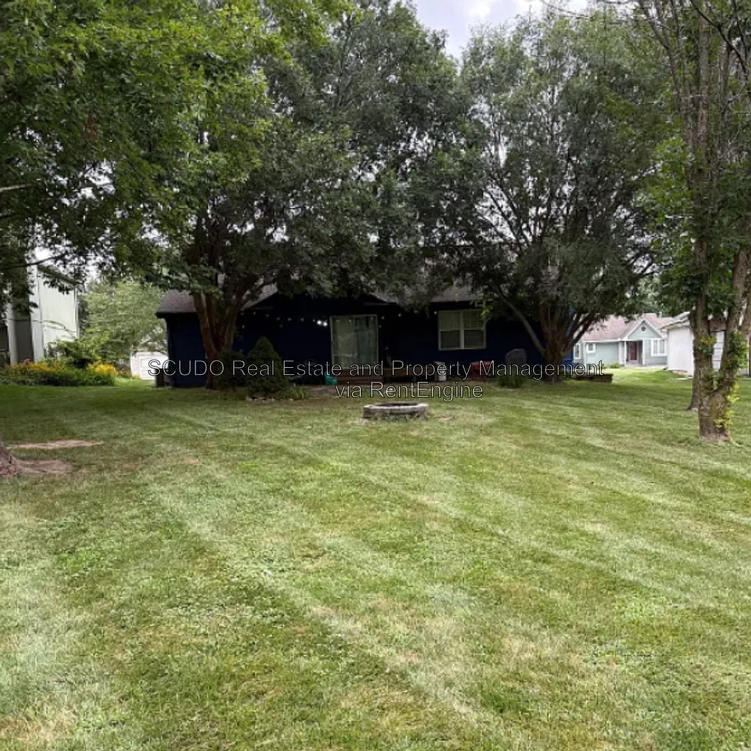 4 bed, 3.0 bath, 2000 sqft, $2,600 — Photo 3