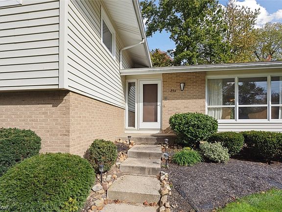4th image of 294 Greenbriar Dr