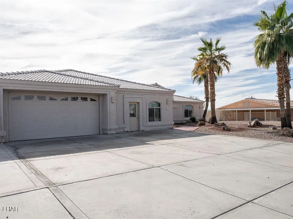 1924 Pima Dr N