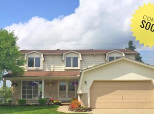43902 Cranford Ave, Canton, MI 48187