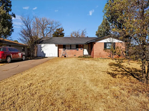 2519 9th Ave, Canyon, TX 79015