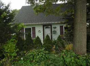 150 Everleth Ave, Warwick, RI 02888