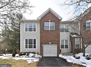 104 Dispatch Dr, Washington Crossing, PA 18977