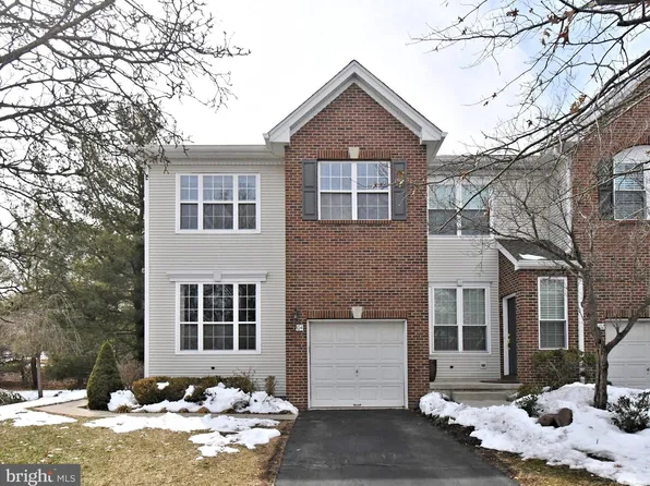 104 Dispatch Dr, Washington Crossing, PA 18977