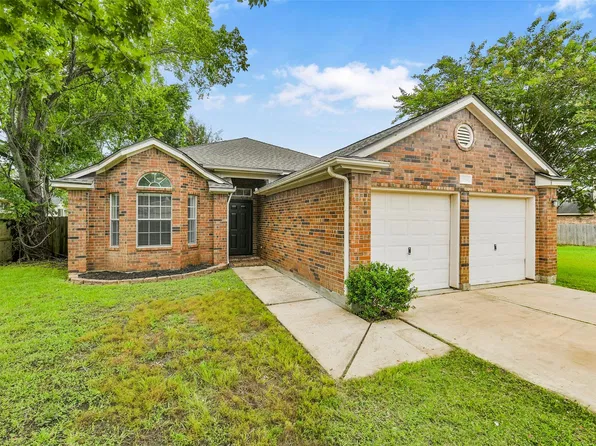10534 Twin Cir, Montgomery, TX 77356