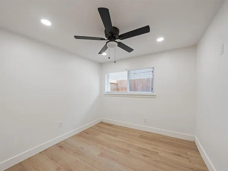 9323 Portal Dr — Photo 18
