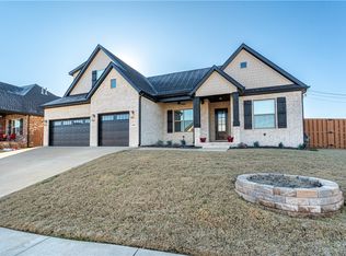 1611 Timberline Ave, Lowell, AR 72745