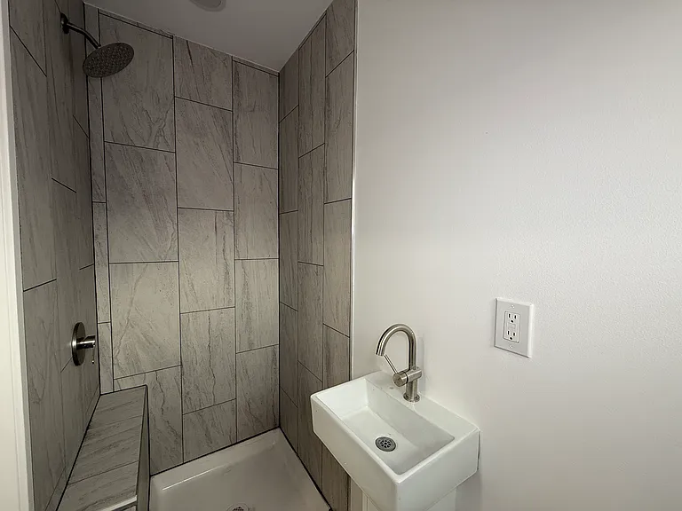 301 E Indiana Ave #2 — Photo 1