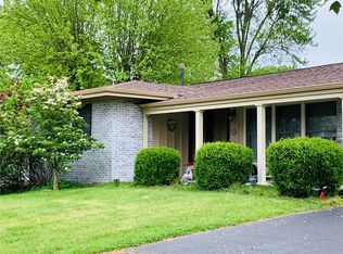 1108 Brittany Pkwy, Ballwin, MO