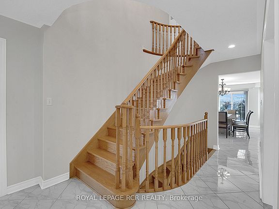 5th image of 8932 Martin Grove Rd