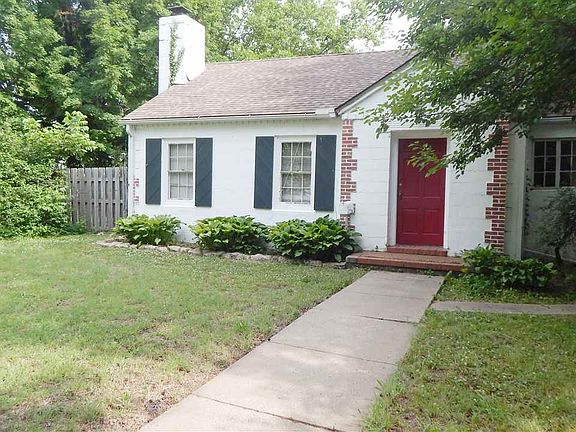 2nd image of 1021 E 10th Ave