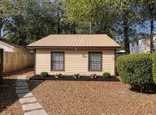 909A Mapoles St #A, Crestview, FL 32536