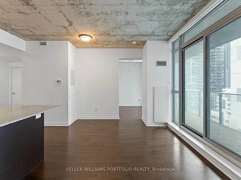 375 King St W #1805 — Photo 21