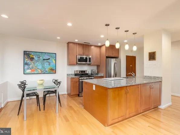 2475 Virginia Ave NW #103, Washington, DC 20037